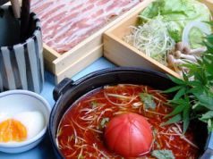 料理メニュー写真 お肉・野菜盛り・温泉玉子付き