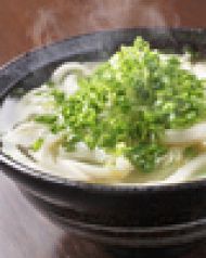 料理メニュー写真&nbsp;馬刺し盛り合わせ／馬ユッケ