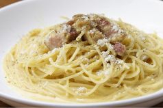 料理メニュー写真 カルボナーラ