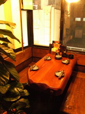 腹八分目 新宿中央口店の雰囲気1