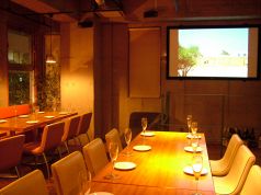 ソルト Salt カフェ バー Bar ダイニング Diningの雰囲気1