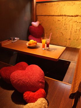 おしゃれダイニングバー Sun Heartの雰囲気1