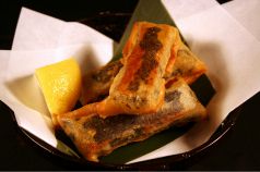 料理メニュー写真 餅チーズ春巻き