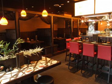 炙り屋 とり○ とりまる 蕨總本店の雰囲気1