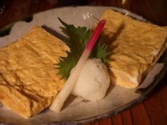 料理メニュー写真 だし巻玉子焼