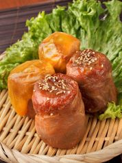 料理メニュー写真 肉巻きおにぎり