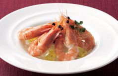 料理メニュー写真 冷製 オーストラリア産 海老の白ワイン蒸し