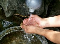 綾の天然水