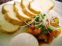 料理メニュー写真 マグロのタルタルユッケ
