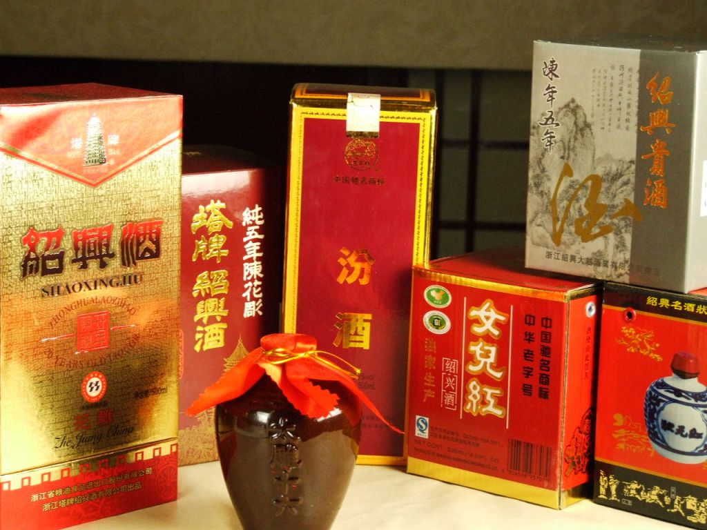 本場中国の珍しい紹興酒が楽しめるのはココ！15種類以上取り揃えています♪