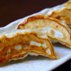 料理メニュー写真 焼き餃子 4個