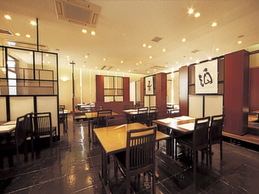 日本盛 酒蔵通り煉瓦館 花さかり 雰囲気