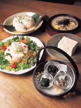 豆腐料理と古酒の店 あやふに お店TOP