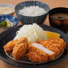牡蠣フライ&ロースかつ定食
