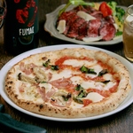 世界大会優勝のピザ職人が監修する当店のナポリピッツァは絶品です　　　　　　梅田　イタリアン