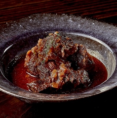 和牛すね肉の赤ワイン煮