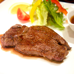 牛フィレ肉のガーリックステーキ/牛フィレ肉のおろしステーキ