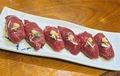 料理メニュー写真 【熊本名物】馬肉の握り