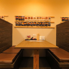 4名様掛けテーブル席。