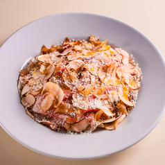 【◆前菜人気の一皿◆】職人仕込みの自家製ロースハム×みずみずしい生マッシュの香りの写真