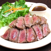 数量限定ステーキプレート1760円（税込）