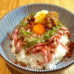 霜降り肉とあけらがらしバターご飯