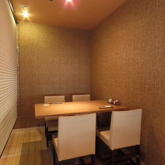 【テーブル席：2名席×12卓】