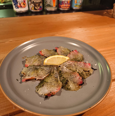 伊勢茶と昆布締めた真鯛のカルパッチョ