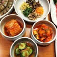 本場韓国から仕入れた調味料を使用。アラカルト料理はすべて手作りでご提供しております。
