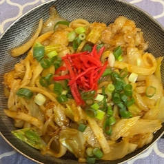ホルモン焼きうどん