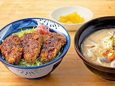 【大満足】ぶりタレかつ丼と豚汁のセット