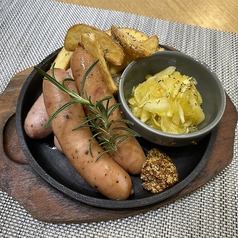 明石ソーセージ鉄板盛り