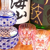 全国各地から取り寄せた日本酒や焼酎をはじめ、美味しいお酒をたくさん取り揃えております。接待や懇親会など、さまざまなシーンでご利用いただける懐石料理屋です！