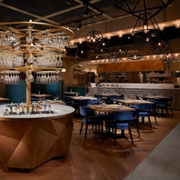 様々な表情を持つ、おしゃれな店内