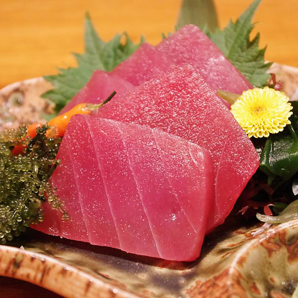 沖縄近海で獲れたブランドまぐろ【美ら海まぐろ】が食べれるのは当店だけ？！食材にこだわり♪