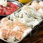 仕入れ状況によって内容を変えております！ホルモン盛りも御座います