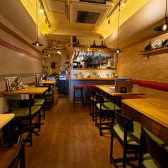 東京チキンボーイ 西新宿店の雰囲気2