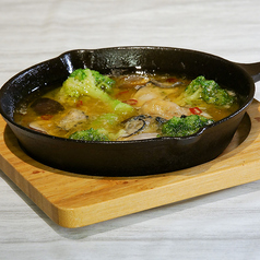 海老とブロッコリーのアヒージョ