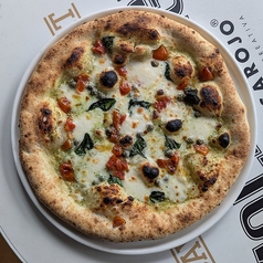 【クリーム】ドライトマトとバジルの白いマルゲリータピッツァ