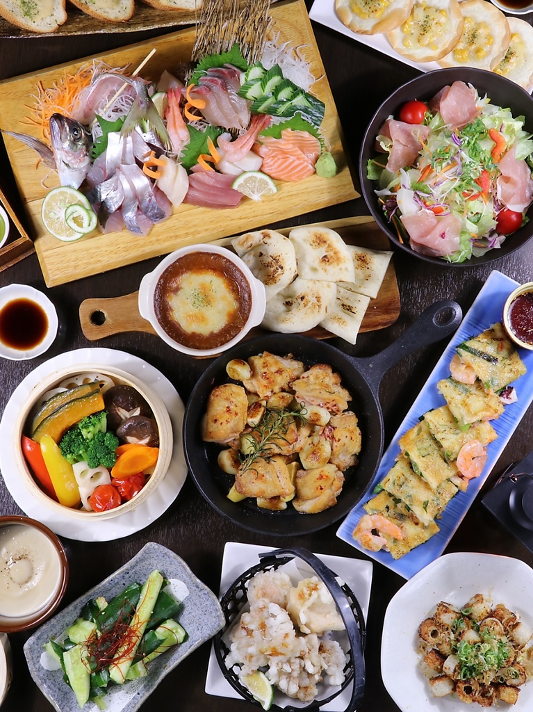 掘りごたつ個室完備！時間無制限も！食べ飲み放題3500円～