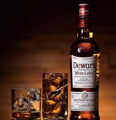 デュワーズ ホワイトラベル〈スコッチ〉