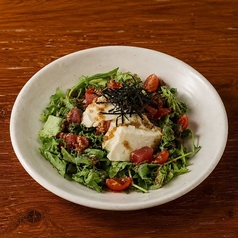 まぐろと豆腐のサラダ