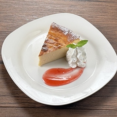 自家製バスクチーズケーキ