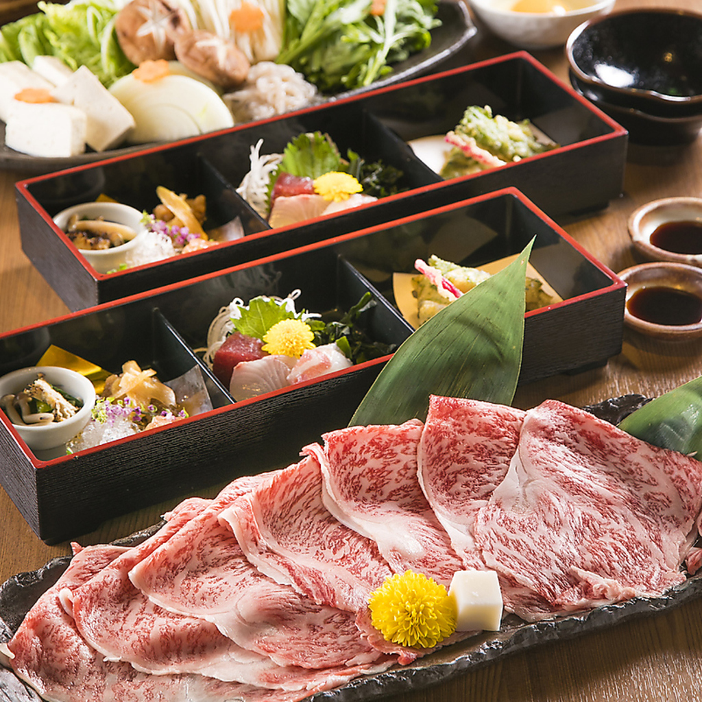 季節の食材とこだわりお肉の各種コースございます！毎月料理長が考え抜き皆様にご提供！