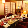 日本家屋の雰囲気たっぷりの半個室。お祝いや接待で人気のお席です。