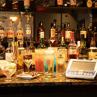 5大ウイスキーと100種以上の豊富なドリンクをご用意◎