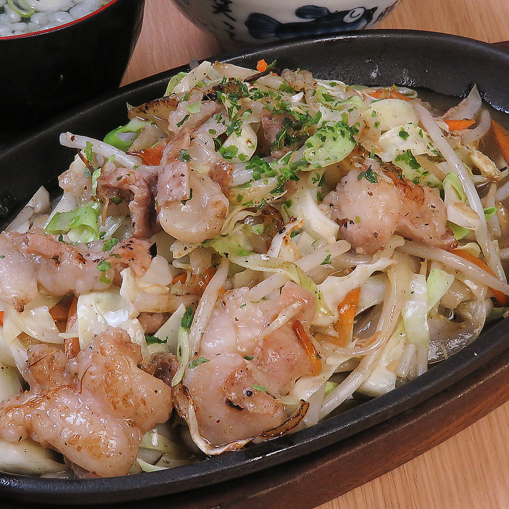 各種ご宴会に◎ゆったり過ごせるテーブル席を多数ご用意しております。