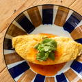 料理メニュー写真&nbsp;粗挽ラムとパクチーのオムレツ
