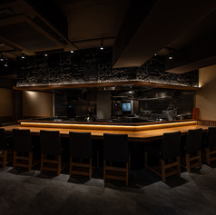 五感でお食事を楽しめるカウンター席。