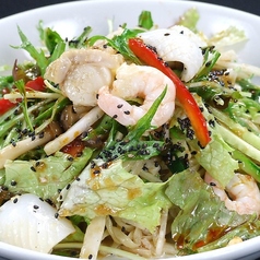 海鮮黒酢冷麺